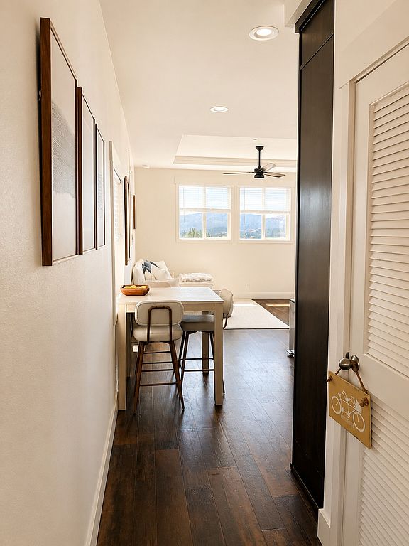 Hallway toward the dining area